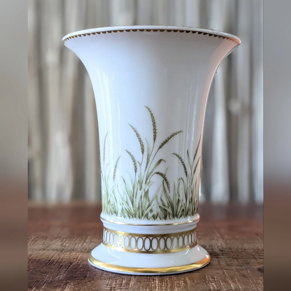 Beautiful Kaiser Artemis Vase by Nossek – Gold Rim, Grass Motif – 5
